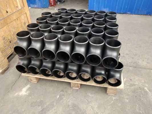 A105N WP316L WP304 Black Welded Reducing Tee Butt Welded Pipe Fitting Tee Seamless