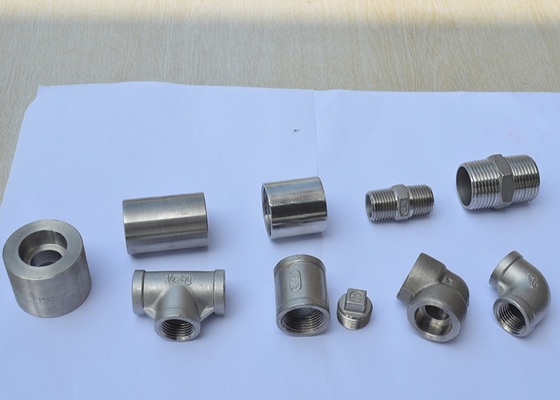 A234-WPB Saddle Seamless Welded Steel Pipe Tee Varnish Butt Welded Pipe Fitting Elbow galvanized steel pipe